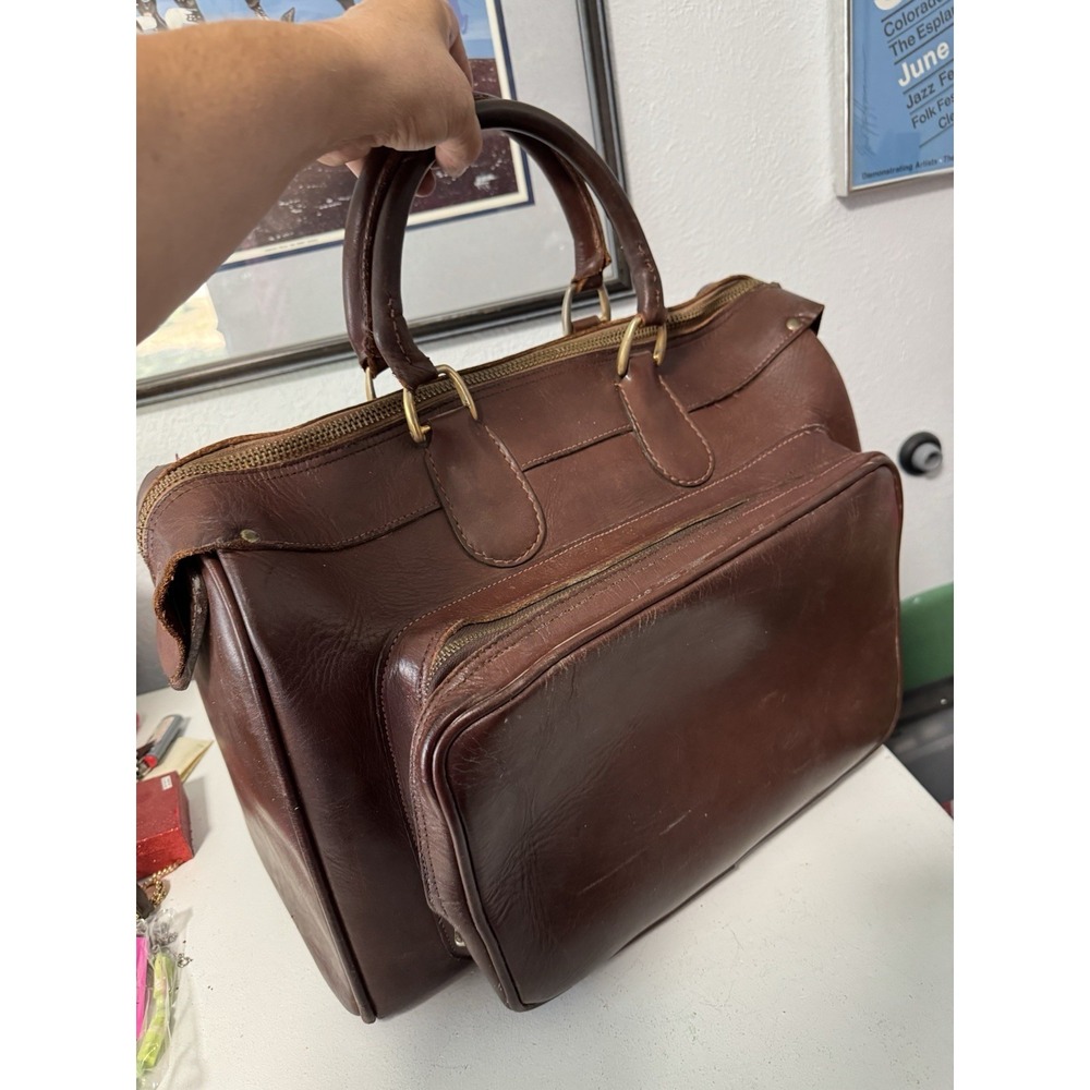 Vintage? HOMA leather Bag Doctors Bag?